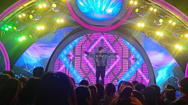 快手买站一块钱100_快手上的快币平台抽成多少_买快手快币