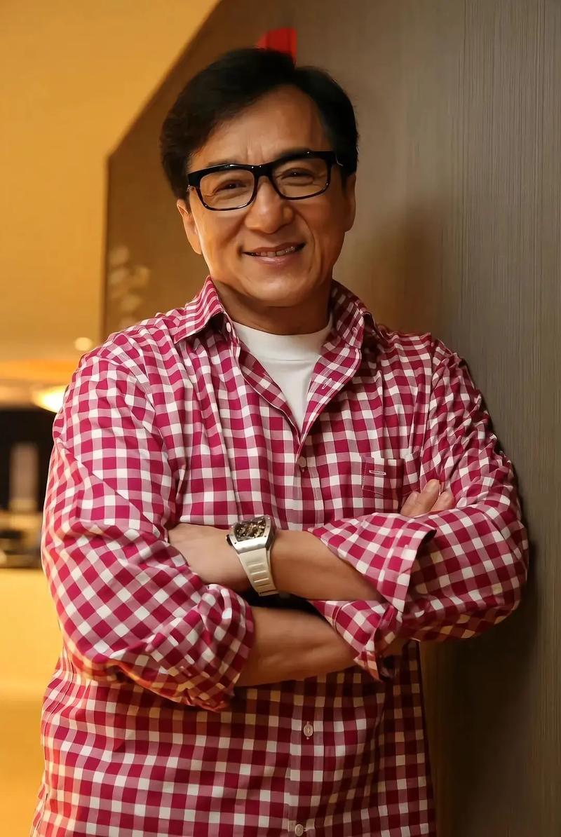 快手播放量网站_成龙入驻快手_成龙快手首日数据